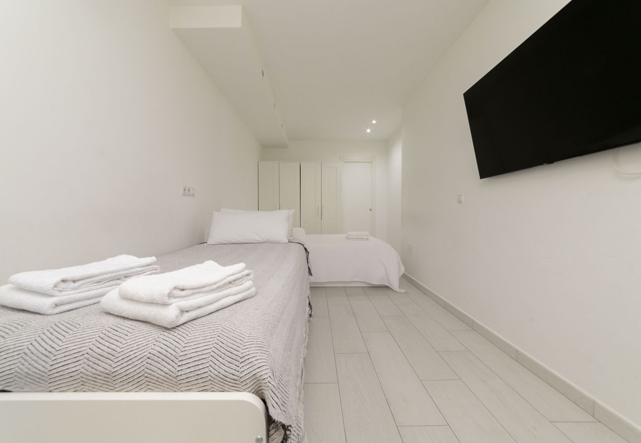 Estudio en Coslada - Apartamento con jardín privado