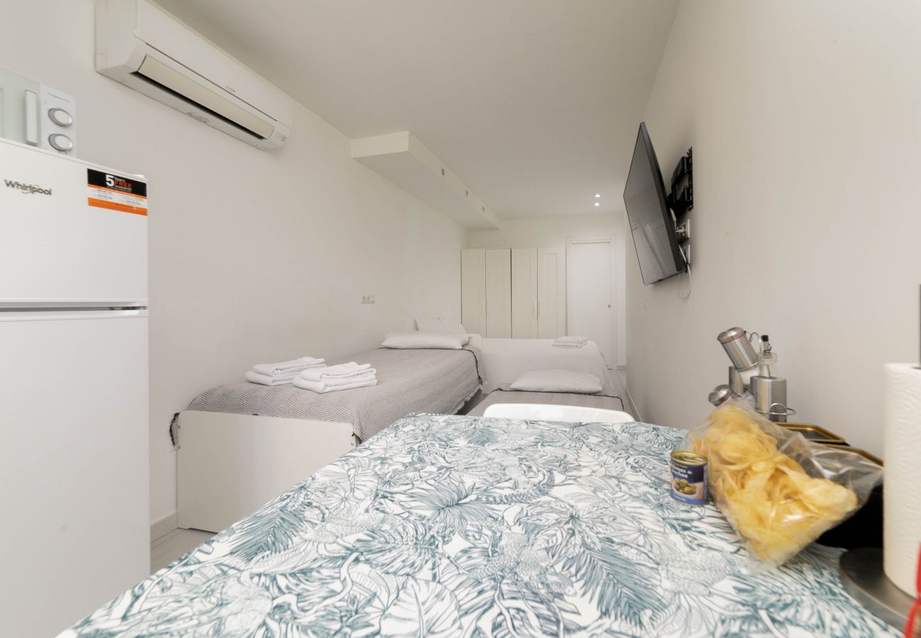 Estudio en Coslada - Apartamento con jardín privado