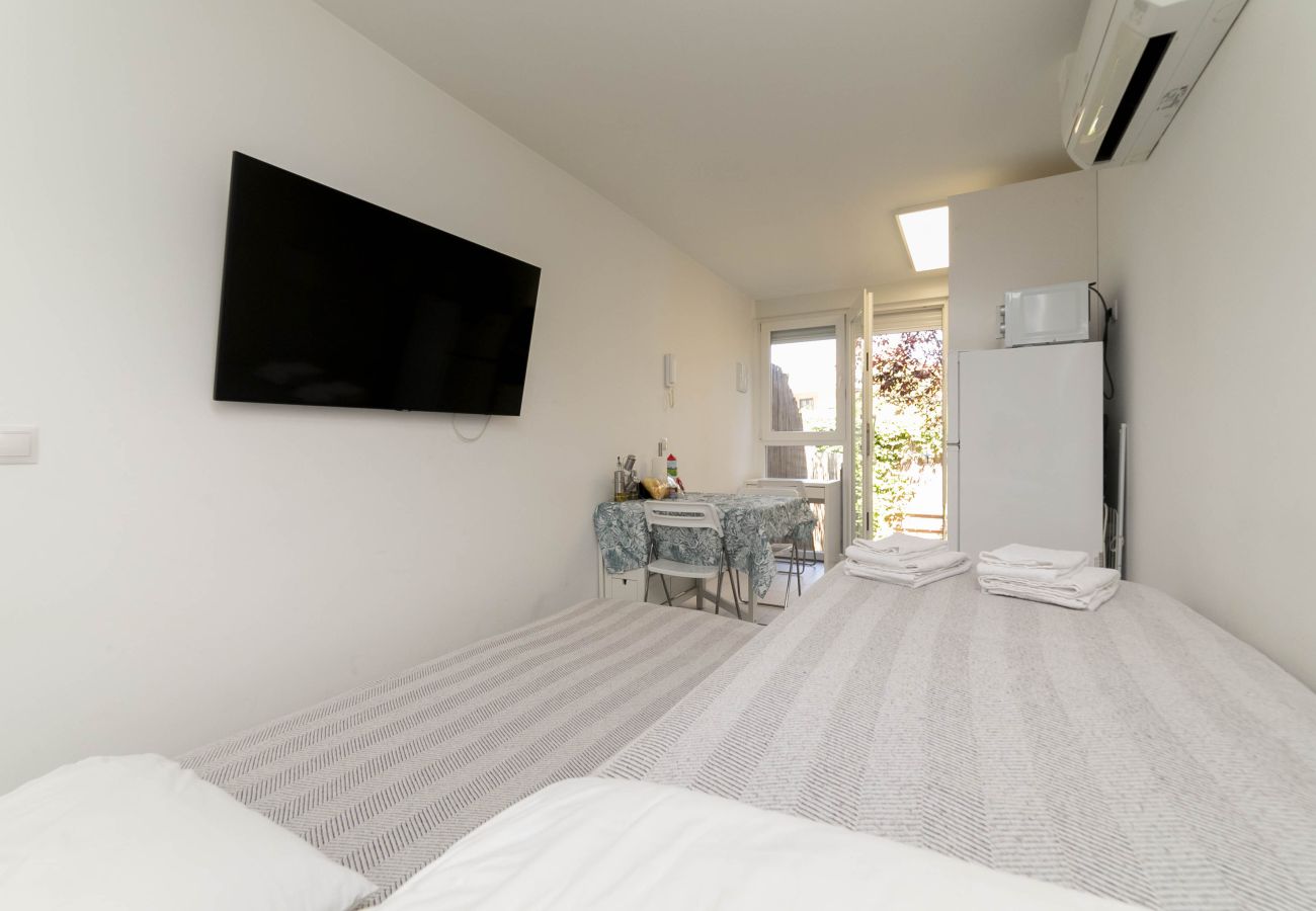 Estudio en Coslada - Apartamento con jardín privado