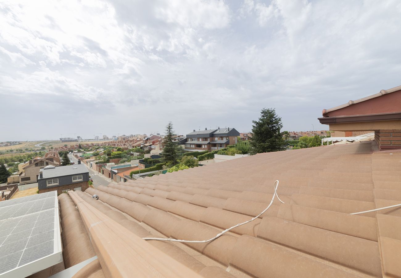 Estudio en Coslada - Buhardilla con terraza acogedora