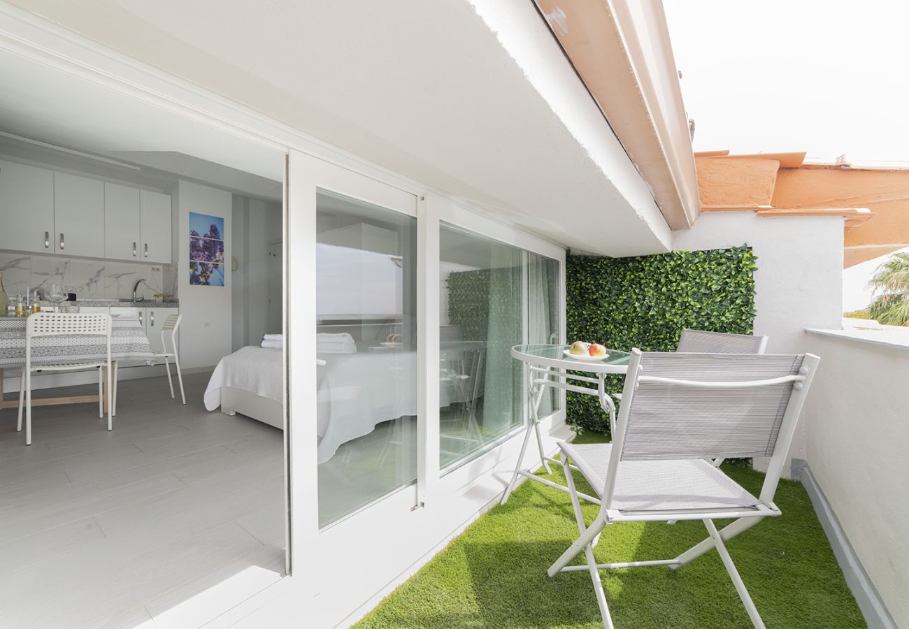 Estudio en Coslada - Buhardilla con terraza acogedora