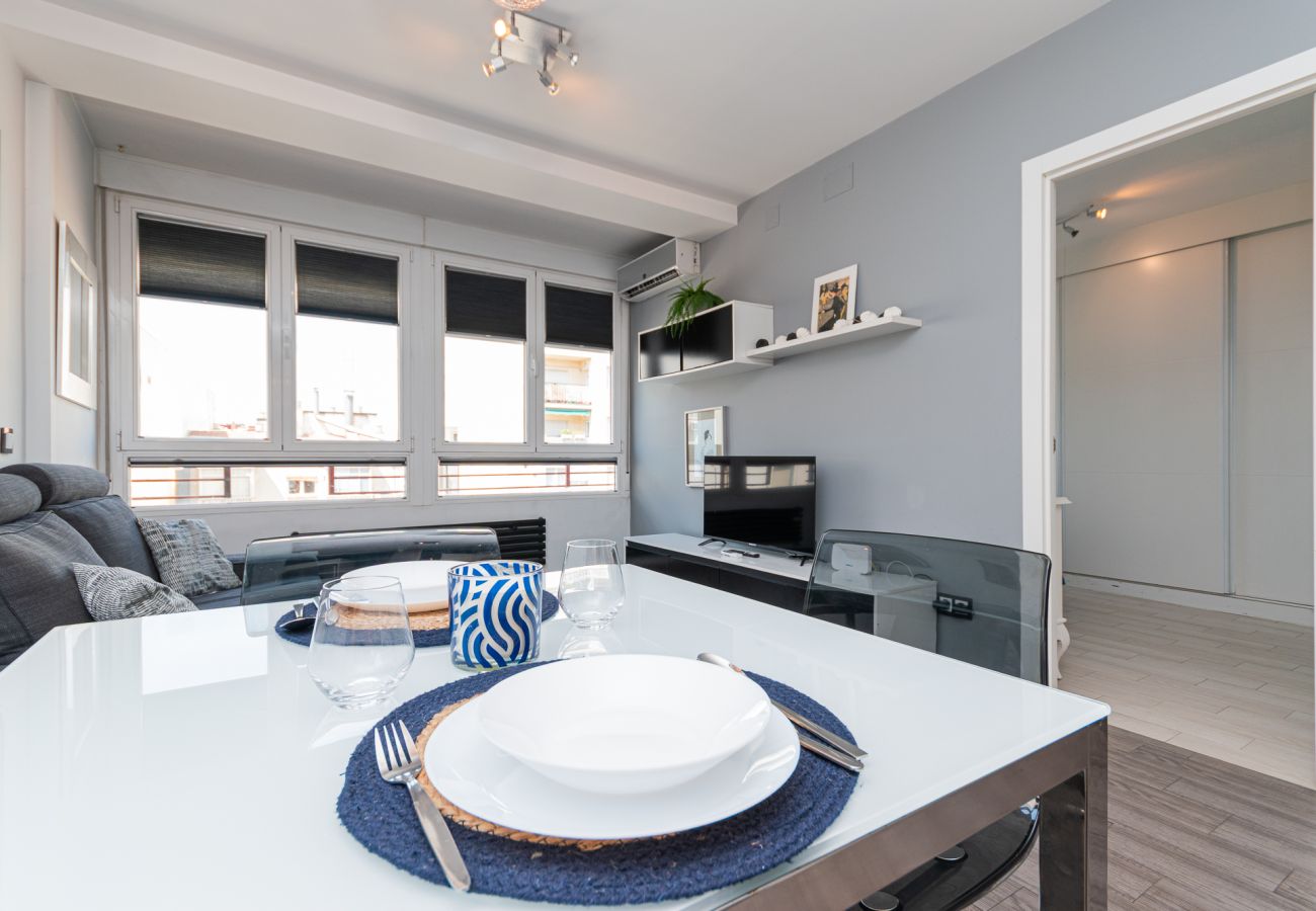 Apartment in Madrid - Light & Blue