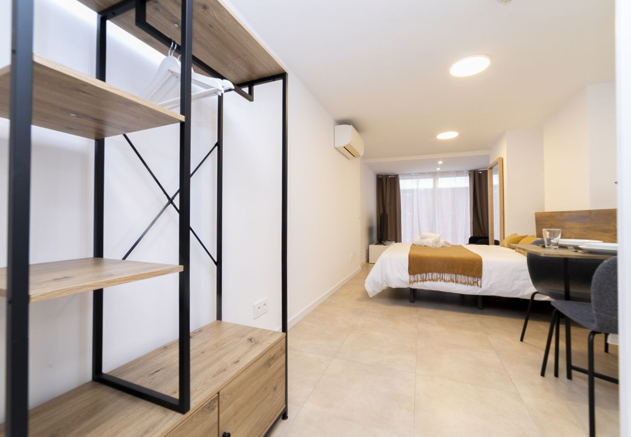Studio a Madrid - Regency VII - Ferga Suites 