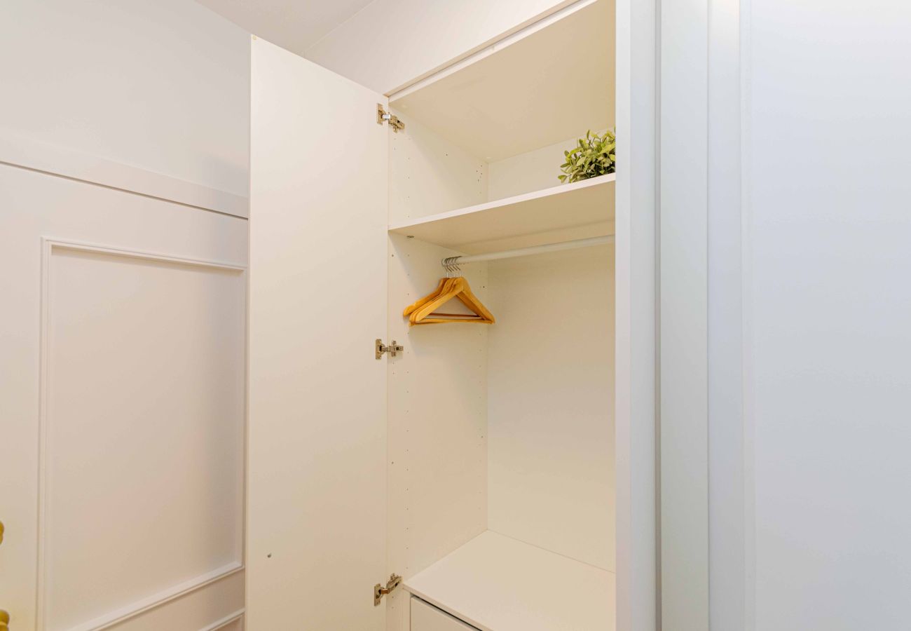 Studio a Madrid - Classy XV - Ferga Suites